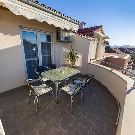 Apartments Villa Rotim Apartment *