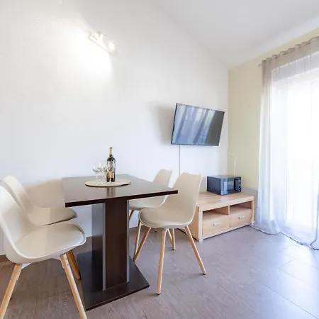 Apartments Villa Rotim *