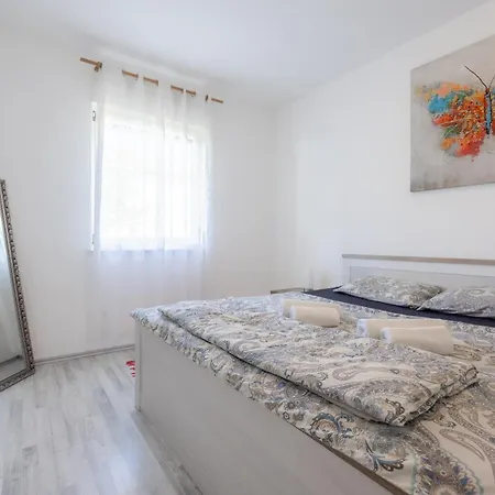 Apartments Villa Rotim *