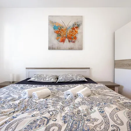 Apartments Villa Rotim *
